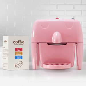 Coff-e Machine - Macchina da caffè a capsule rosa e kit assaggio dei nostri caffè torrefatti artigianalmente - Coff-e System