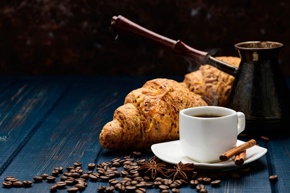 La sposa persiana di Carlo Goldoni: al suo interno, una delle prime citazioni sul caffè. Scopri qual è! - COFF-E