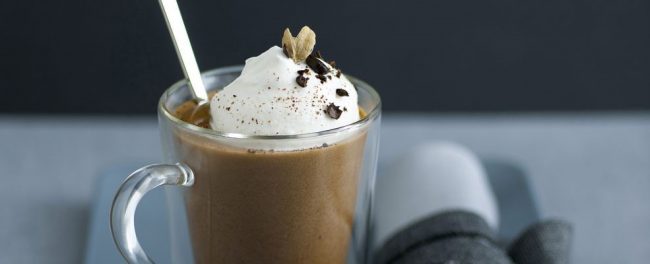 La bavarese al caffè profumata di spezie